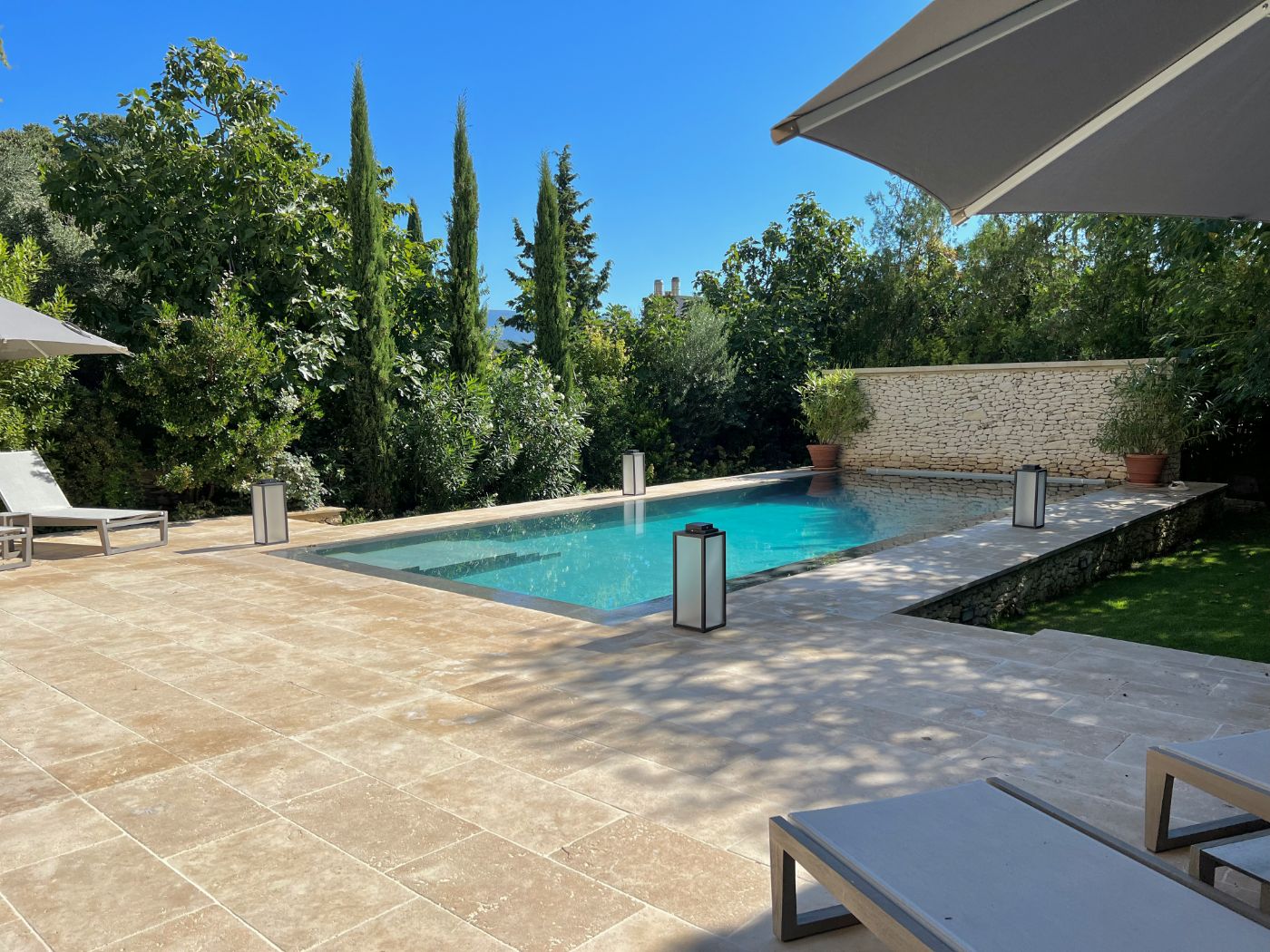 Swimming pool at Maison St Saturnin.