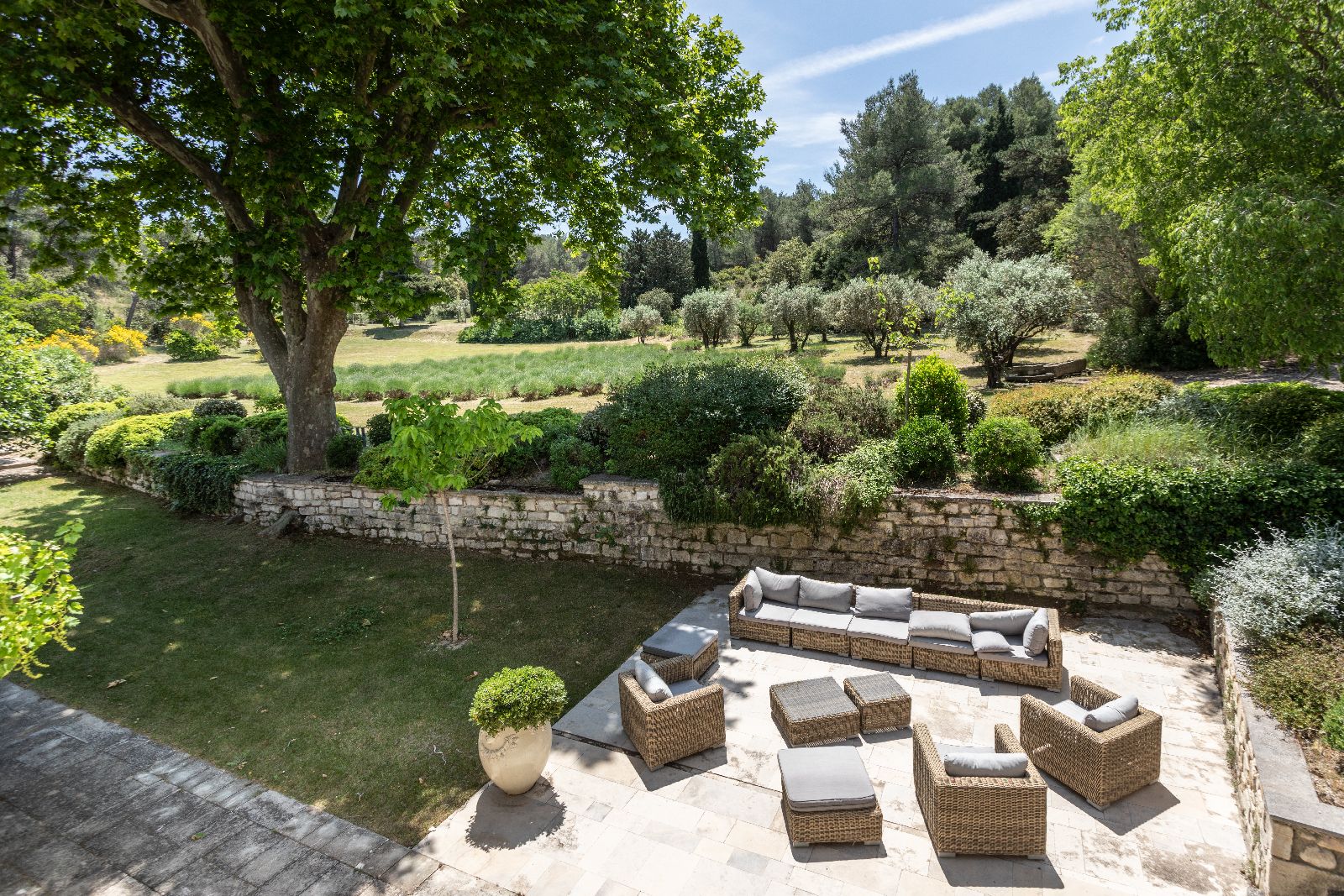 Courtyard with outdoor seating at Mas Calanquet in Provence
