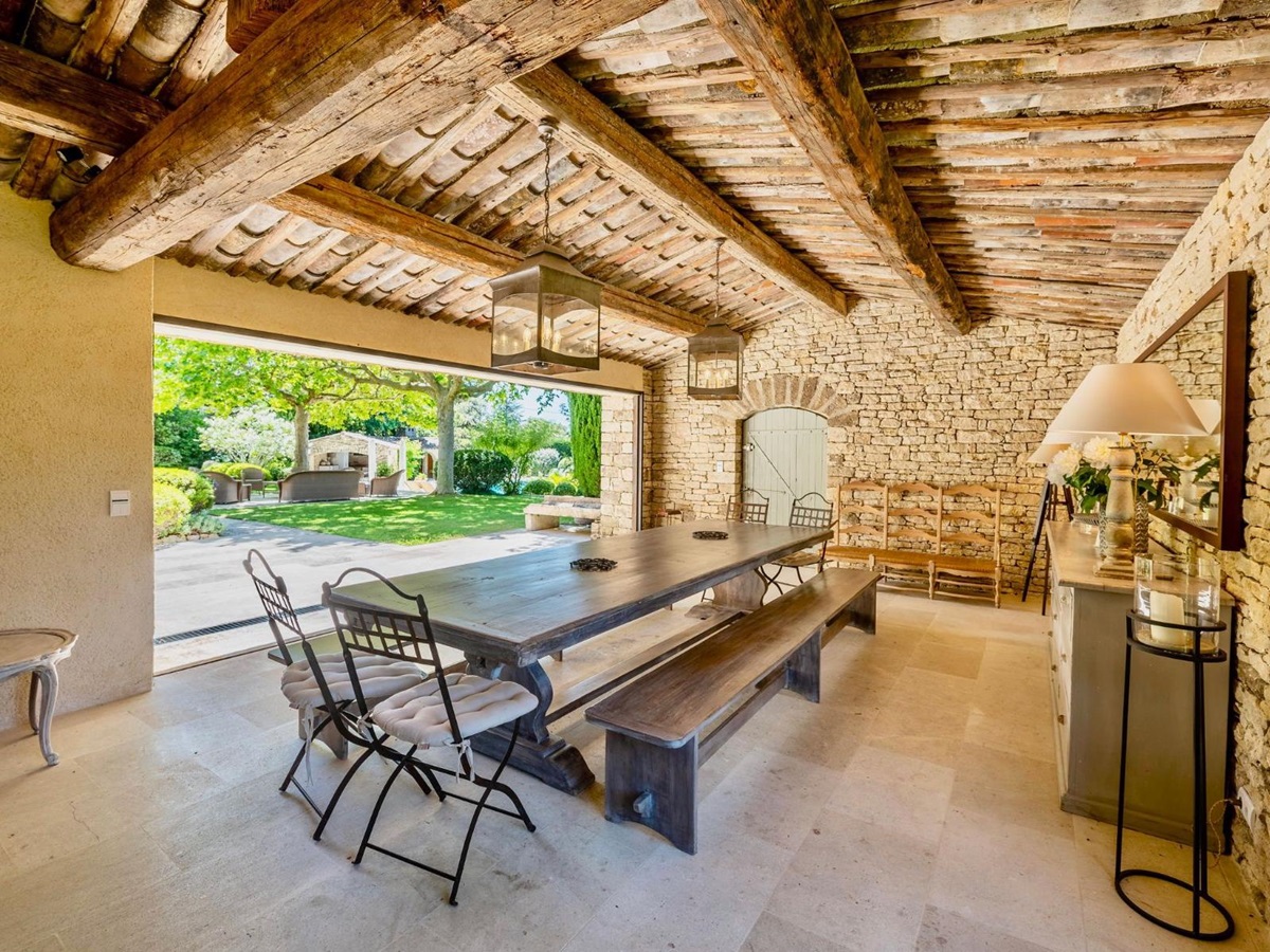 Outdoor Dining at Mas de Cabrieres in Provence