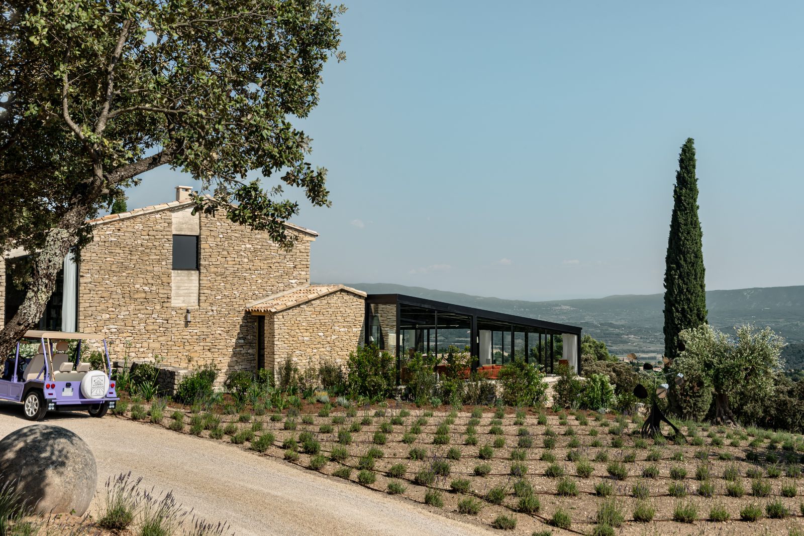 Driveway at Mas de Maillet in Provence