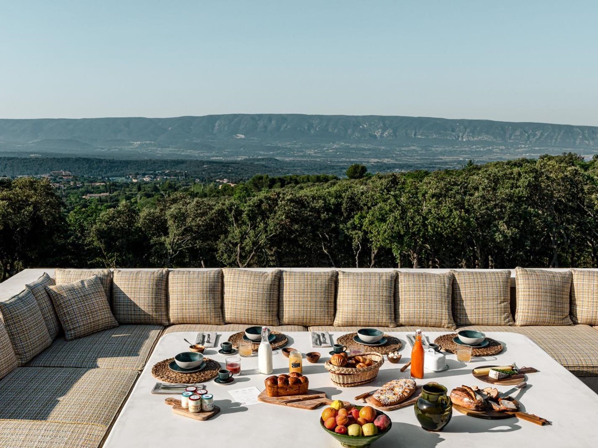 Outdoor Living at Mas de Maillet in Provence