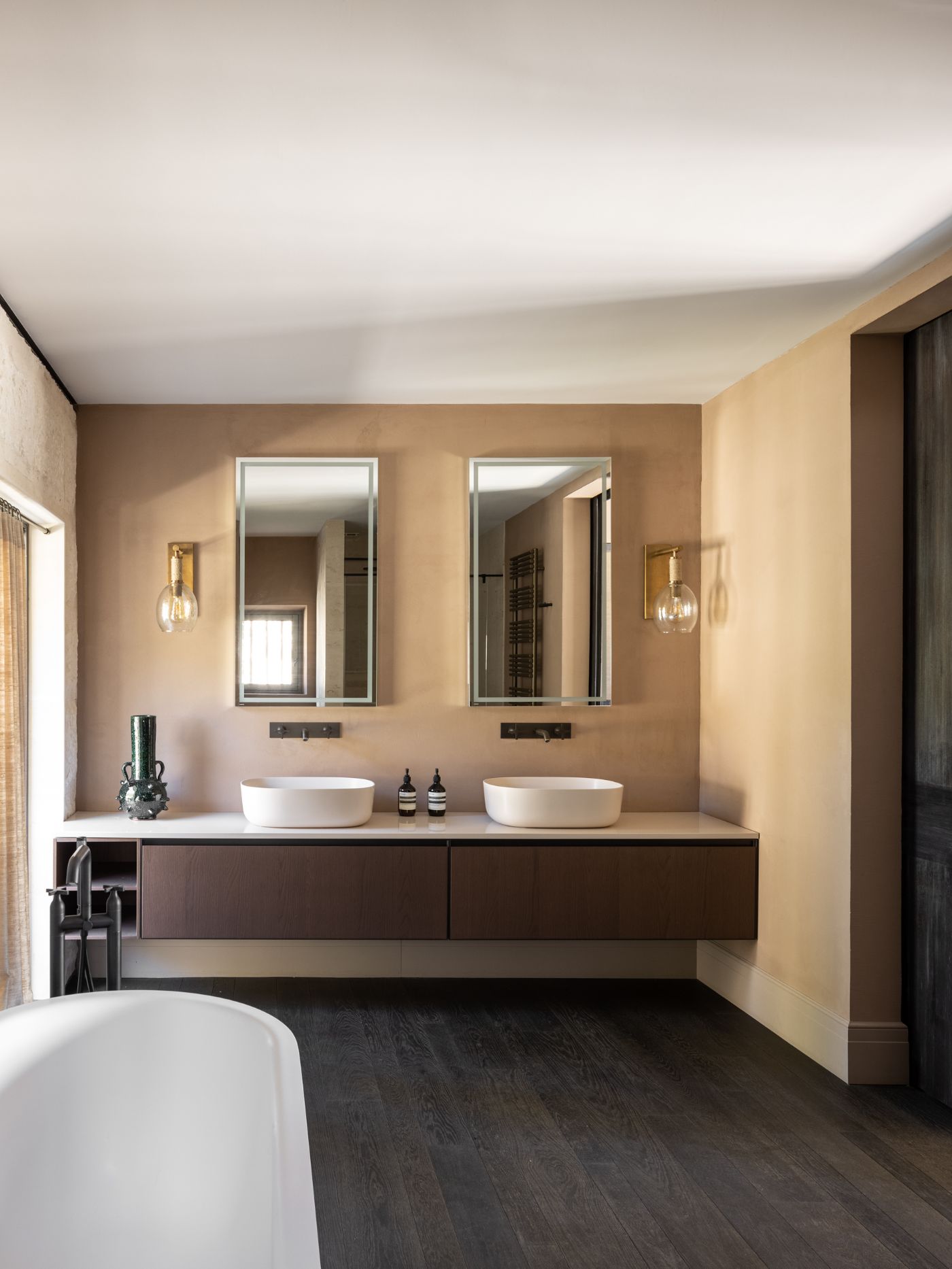 Bathroom at Mas des Terres.