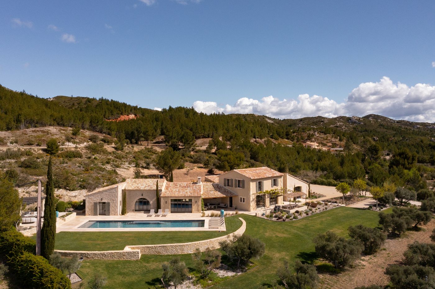 Exterior of Mas des Terres.