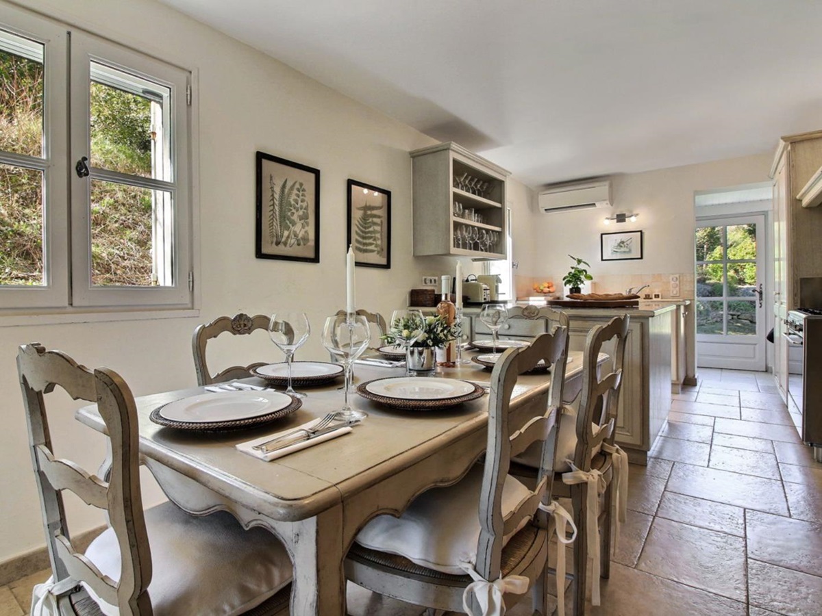 Dining and Kitchen at Mas du Buis in Provence