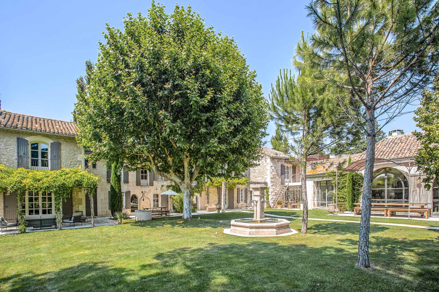 Luxury villas in St Remy de Provence - Mas Peyre