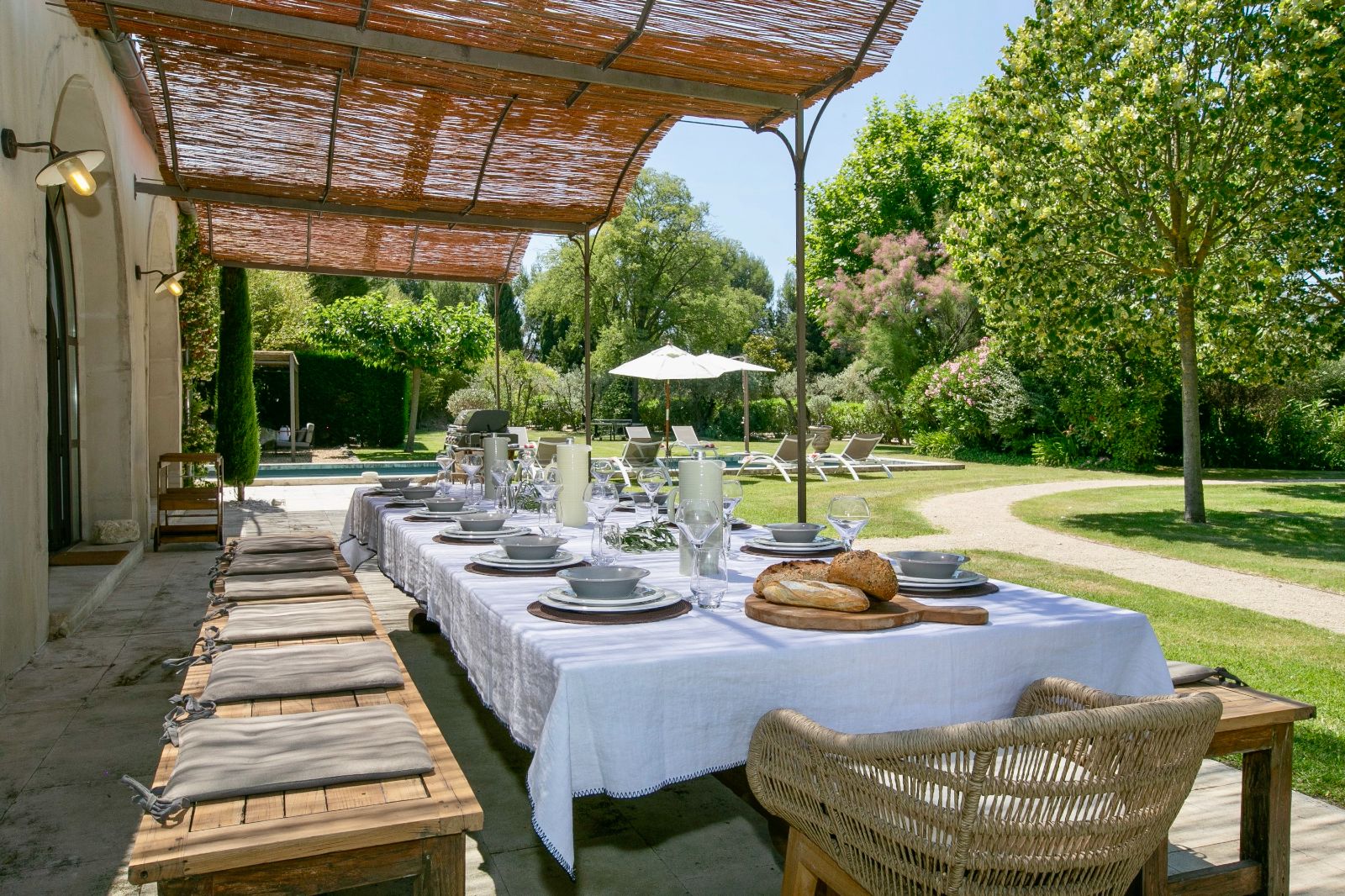 Outdoor Dining at Mas Peyre in Provence 