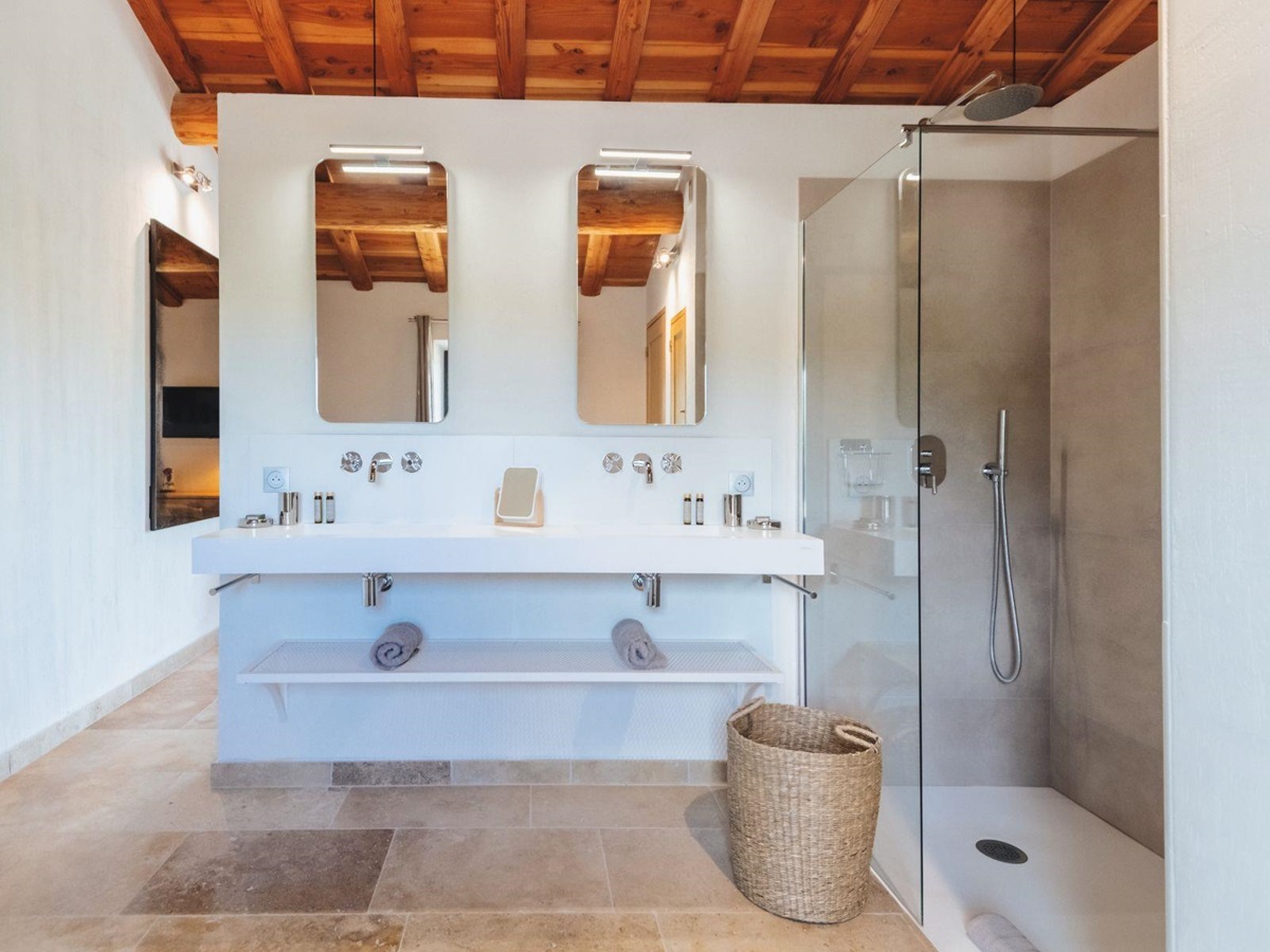 Bathroom 1 at Mas Provencal in Provence