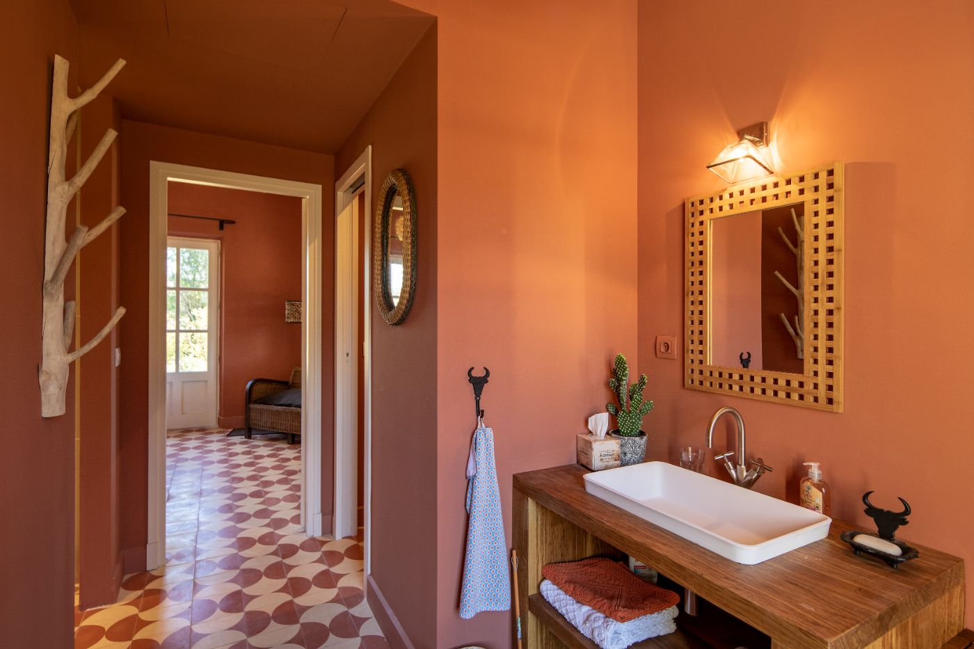 An ensuite bathroom at Mas Roch.