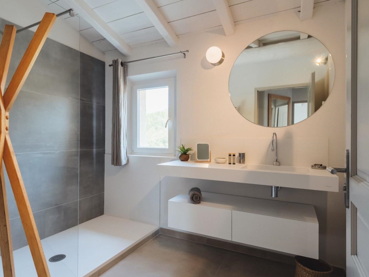 Bathroom 3 at Villa Aurelia in Provence