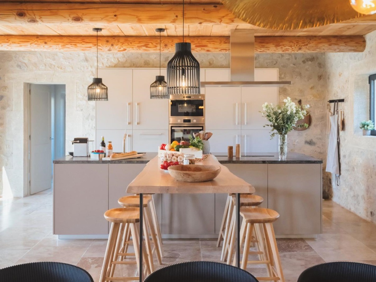 Full Kitchen at Villa Les Alpilles in Provence