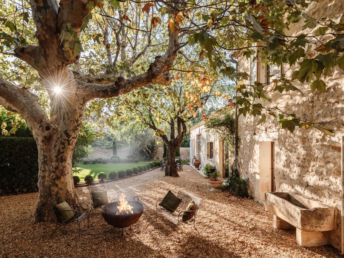 Courtyard at Villa Mouries in Provence