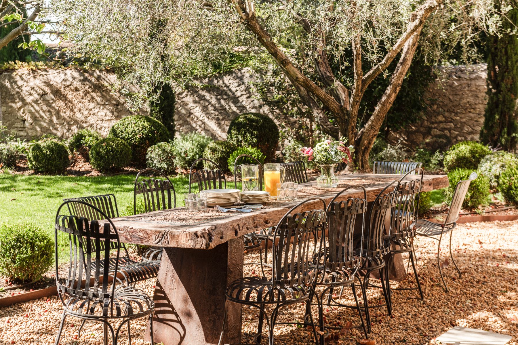 Outdoor Dining at Villa Mouries in Provence