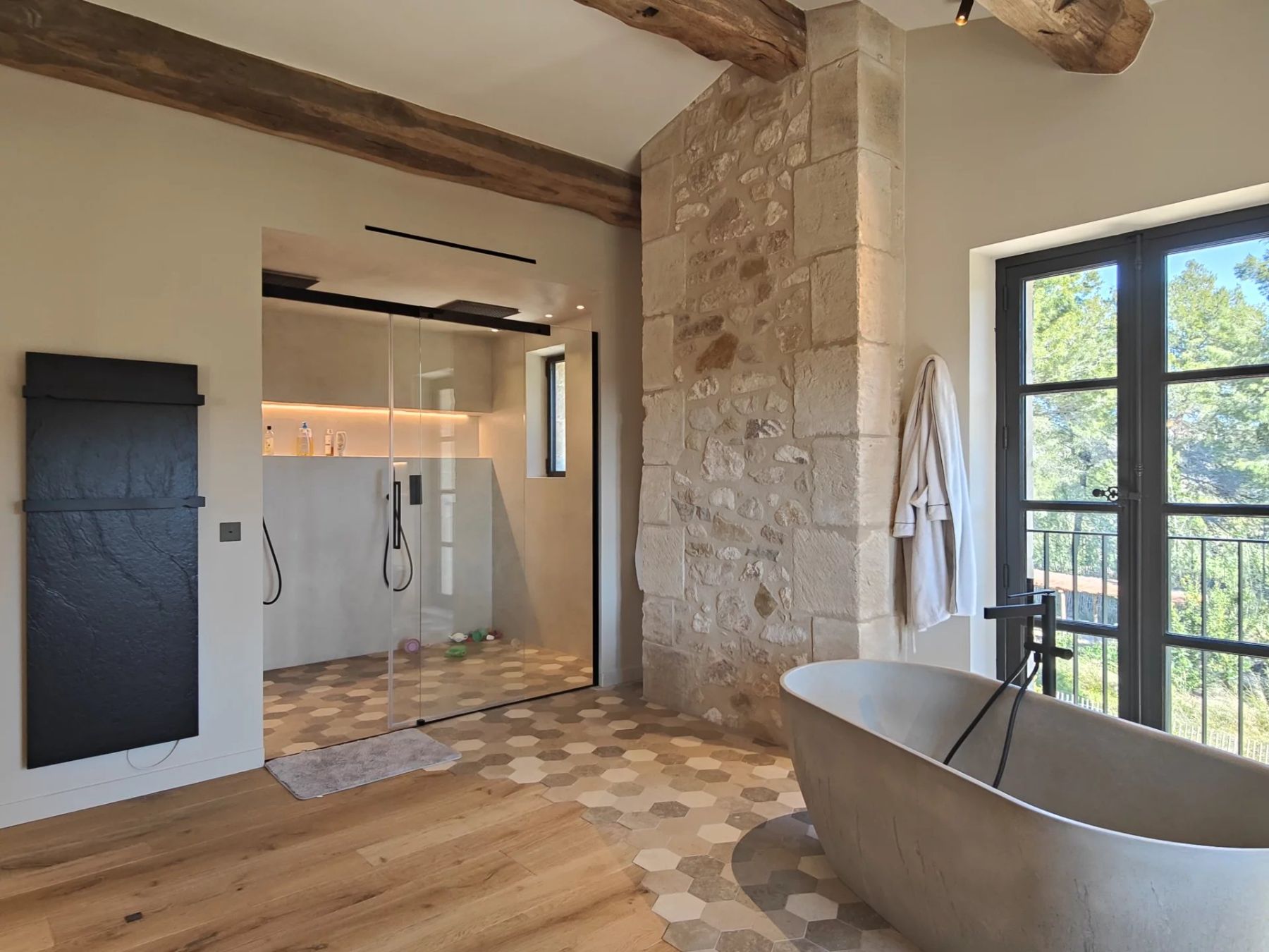 Bathroom at Villa Olivier in Provence