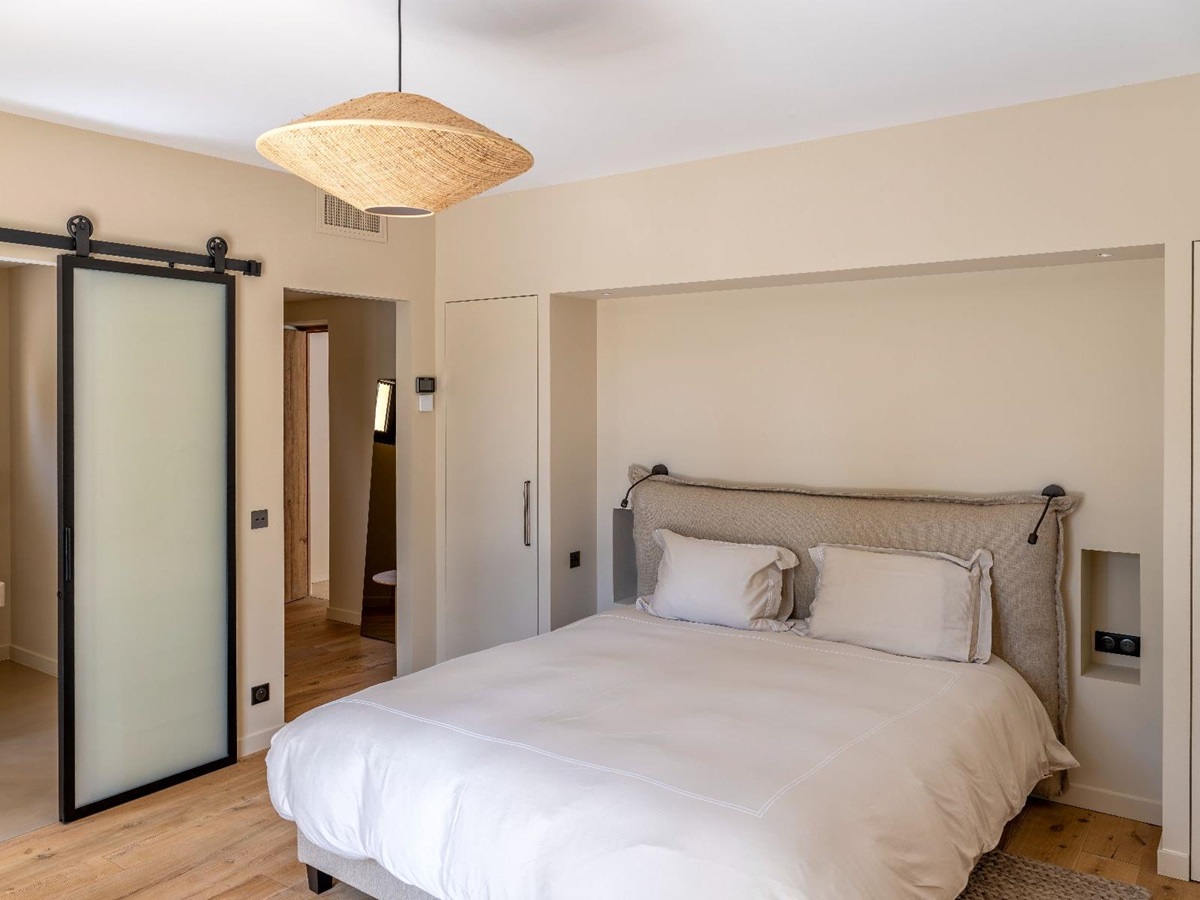 Bedroom at Villa Olivier in Provence