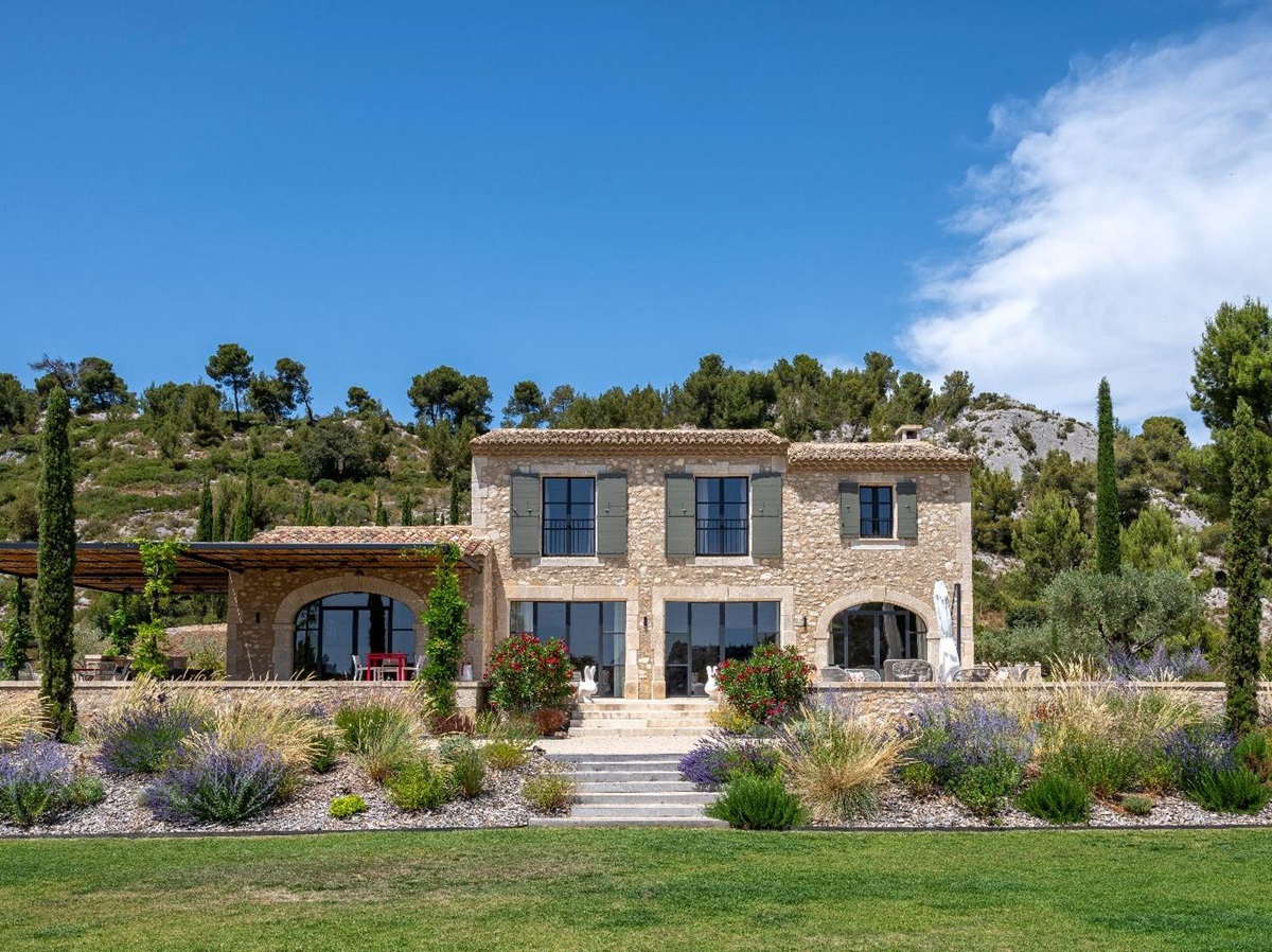 Exterior at Villa Olivier in Provence
