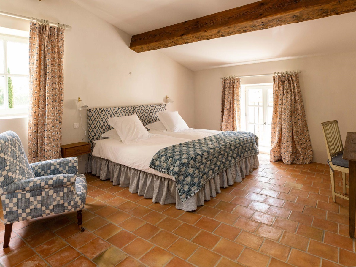 Le Mas de Sinety double bedroom at Villa Thyme