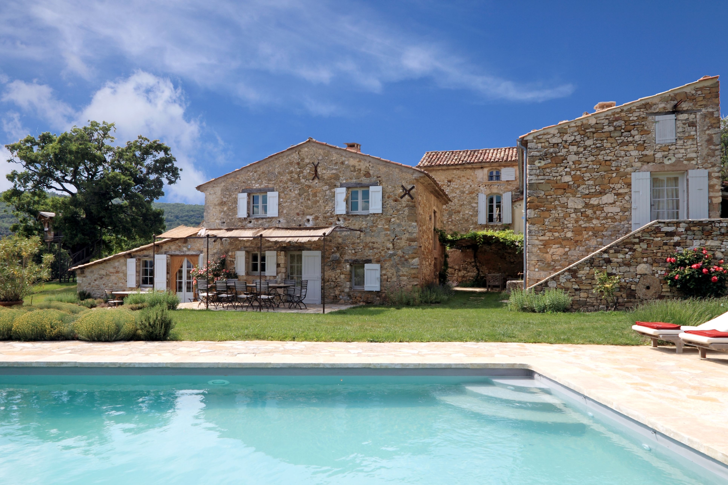 swimming pool of Villa Thyme, Provence