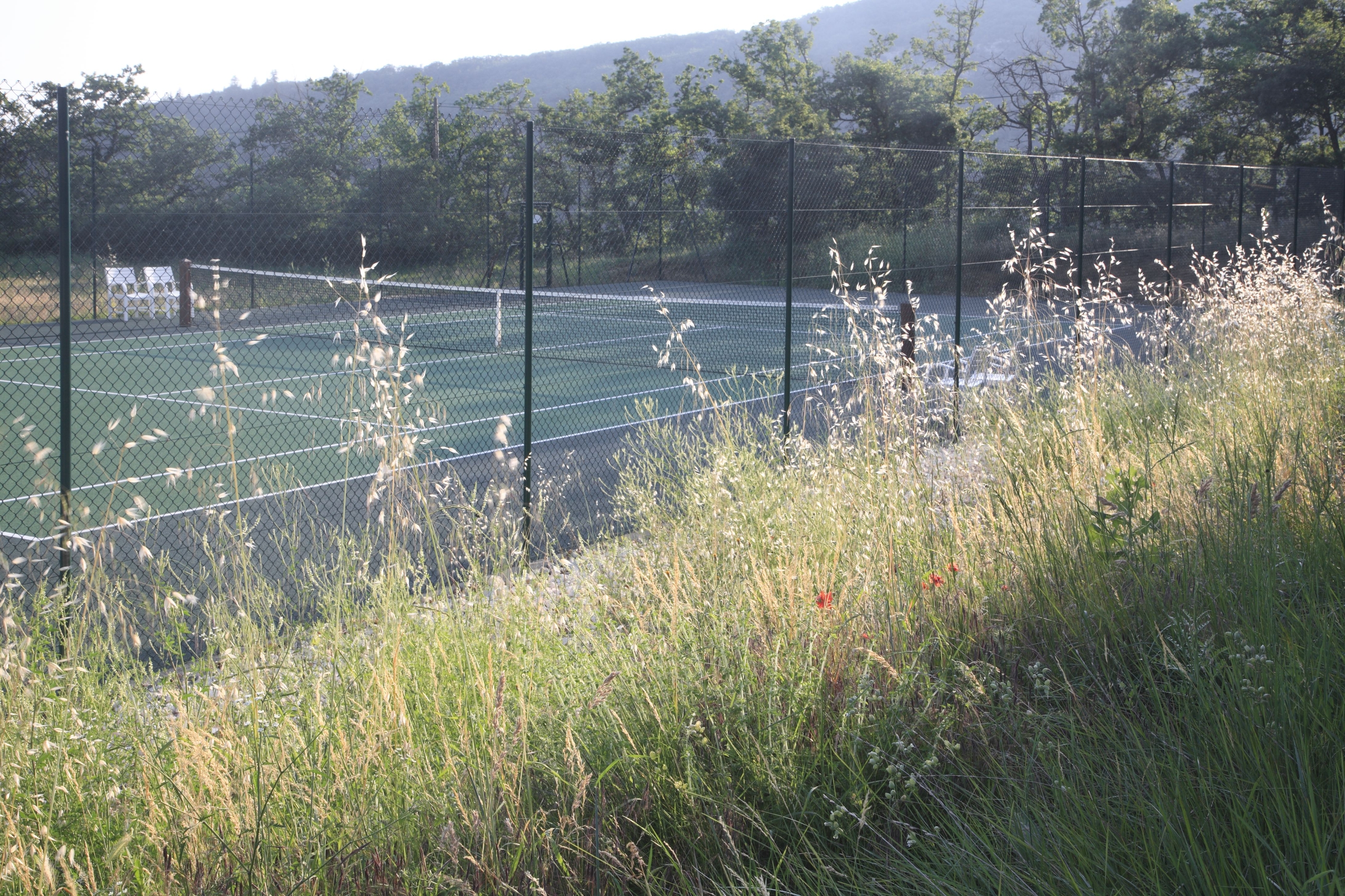 tennis court of Villa Thyme, Provence