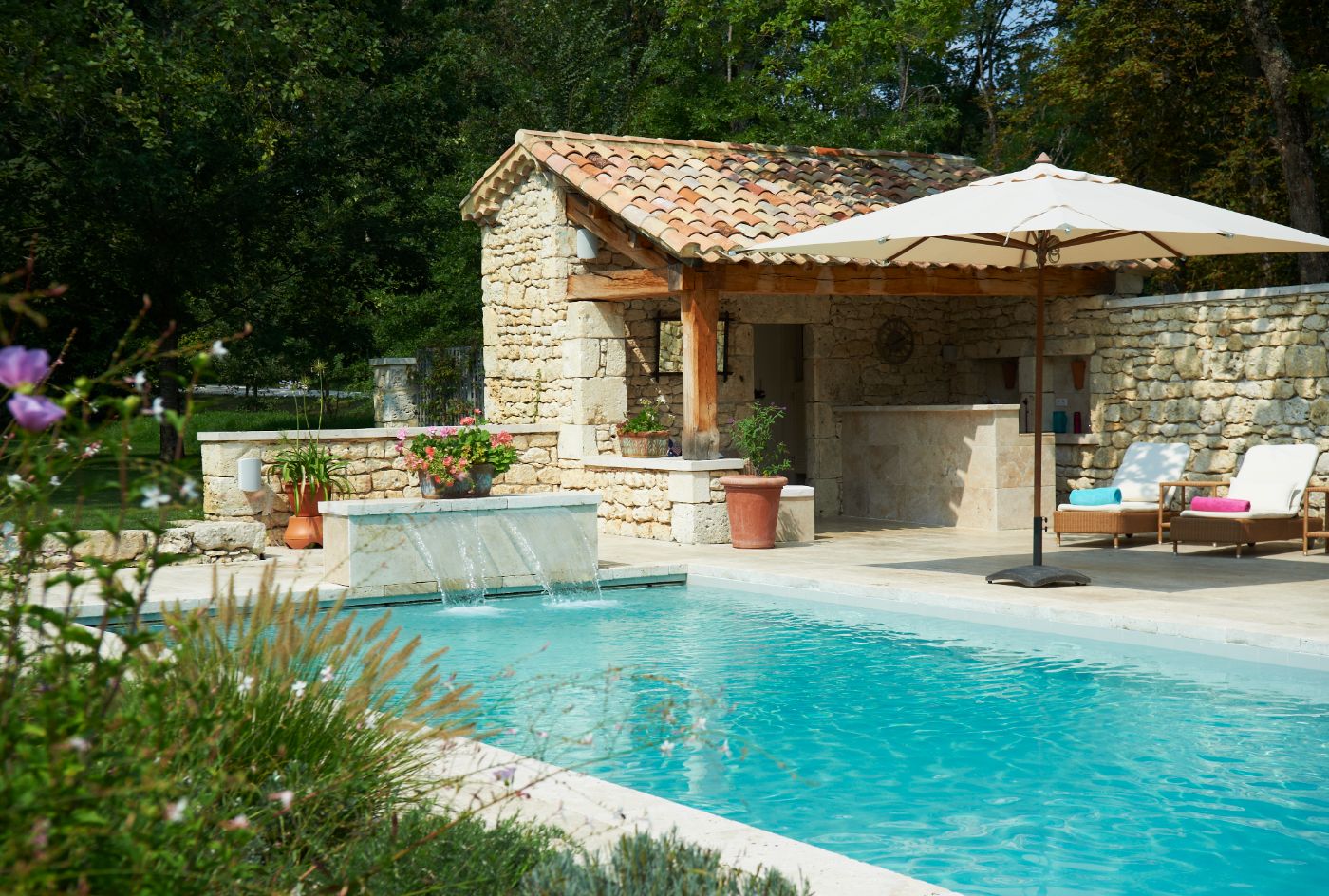 Pool at Domaine Alauzie in South West France 
