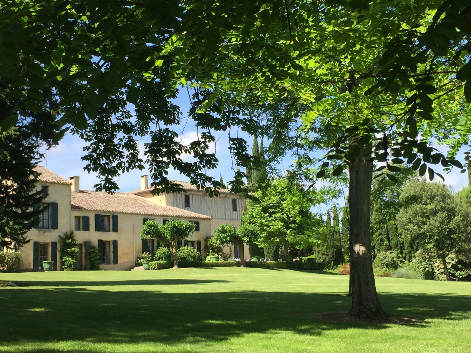 Garden with exterior at Domaine de la Hille in France