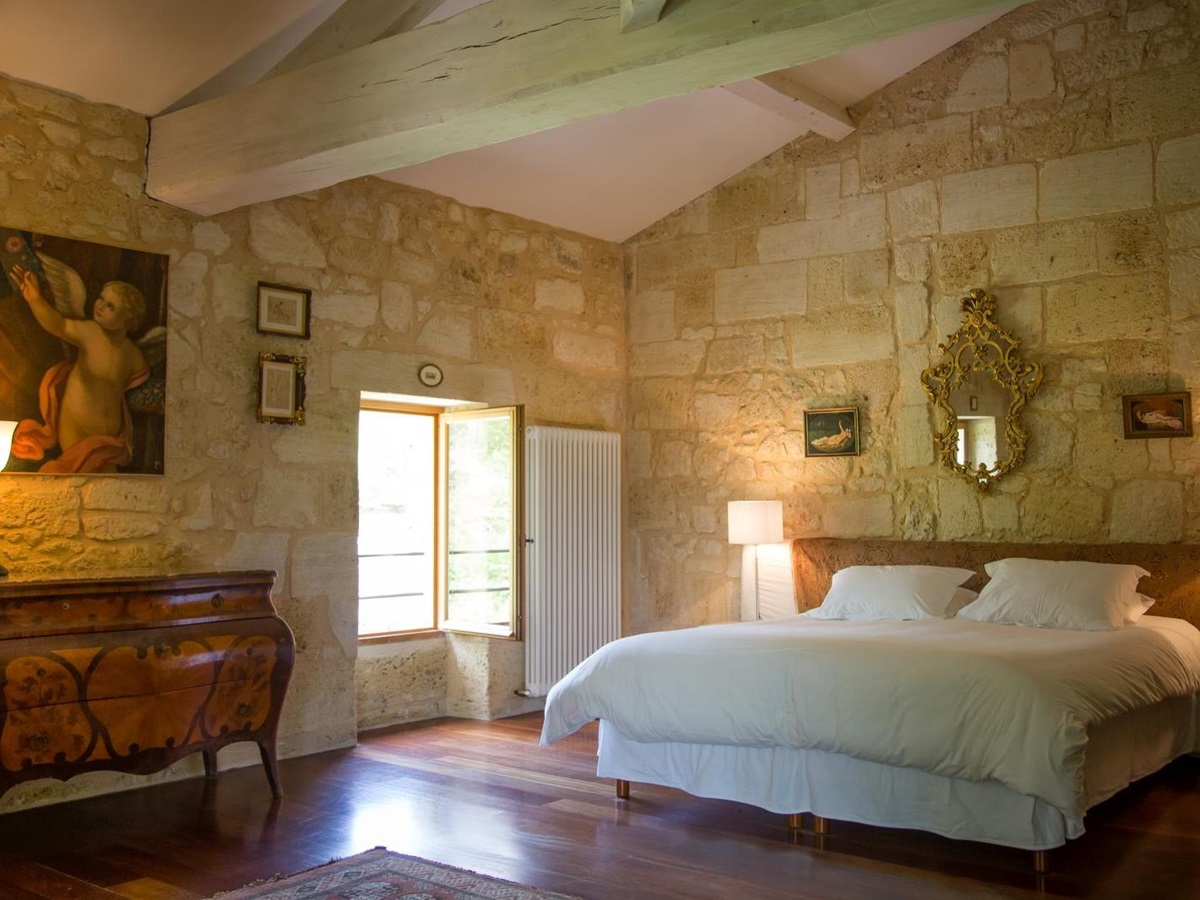double bedroom in La Colline Bleue, South West France