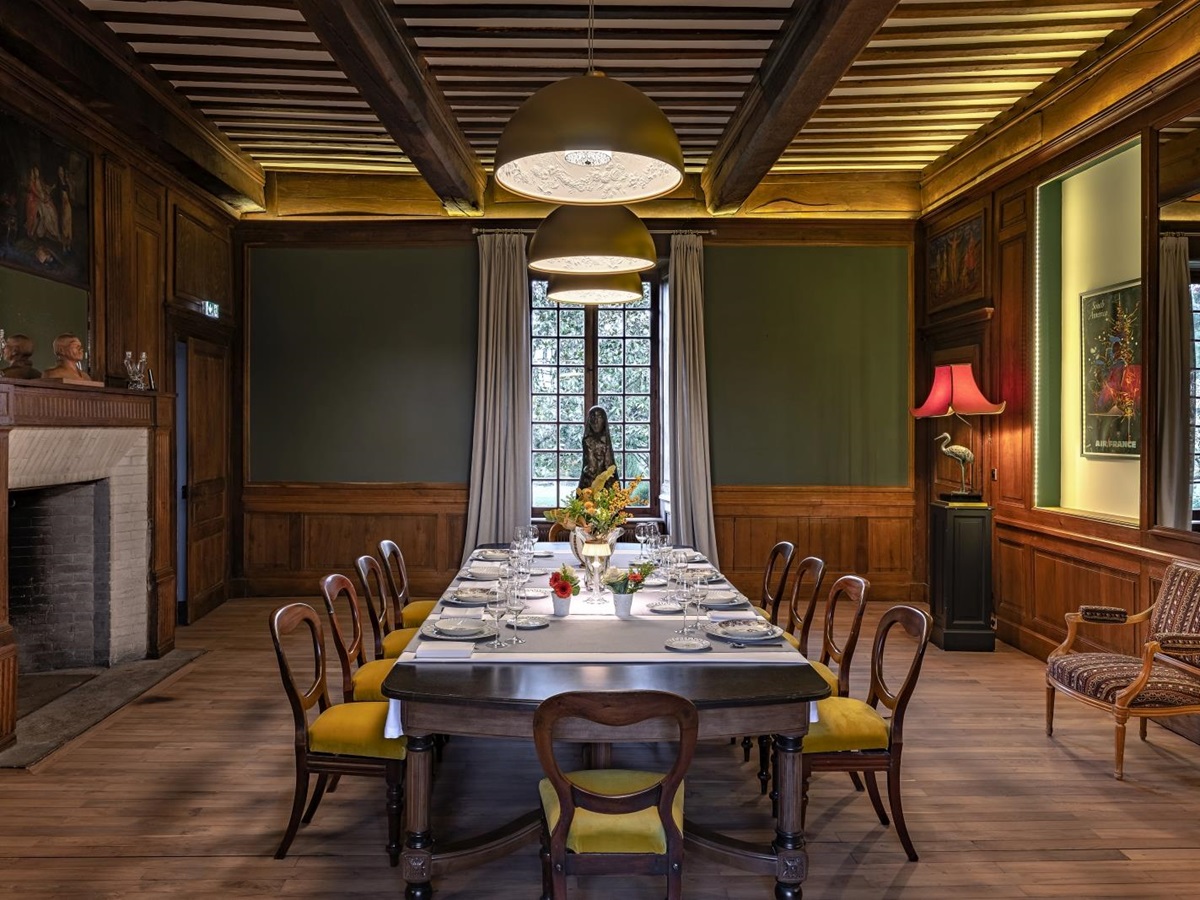 Dining table with seating for ten at Le Clos Colombier in France