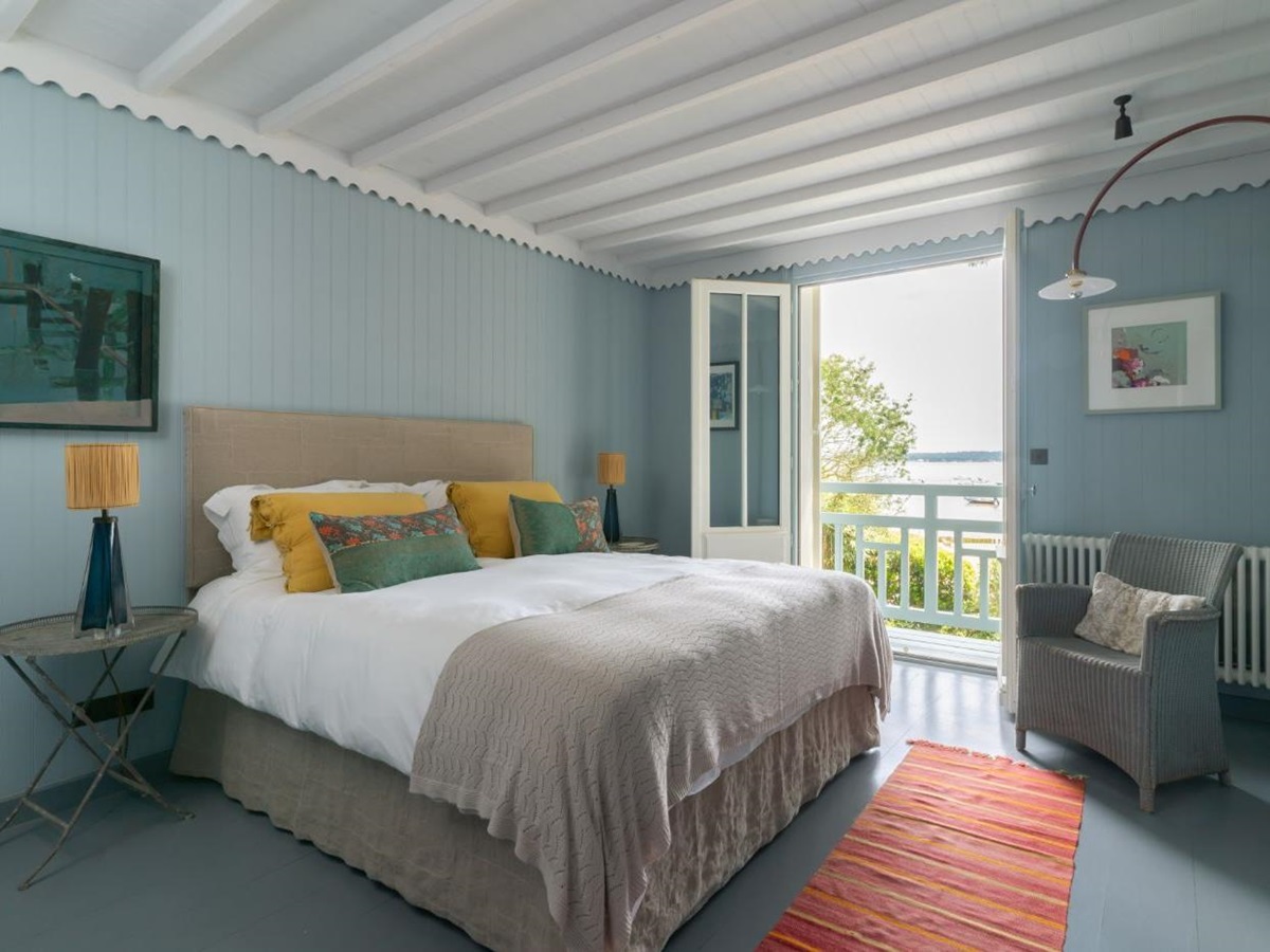 Bedroom Two at Villa Isabelle in South West France