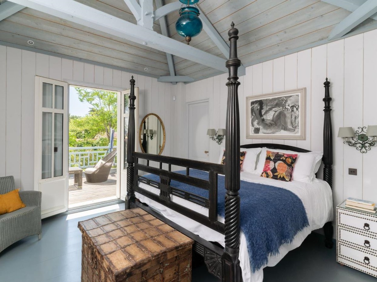 Bedroom 3 at Villa Isabelle in South West France