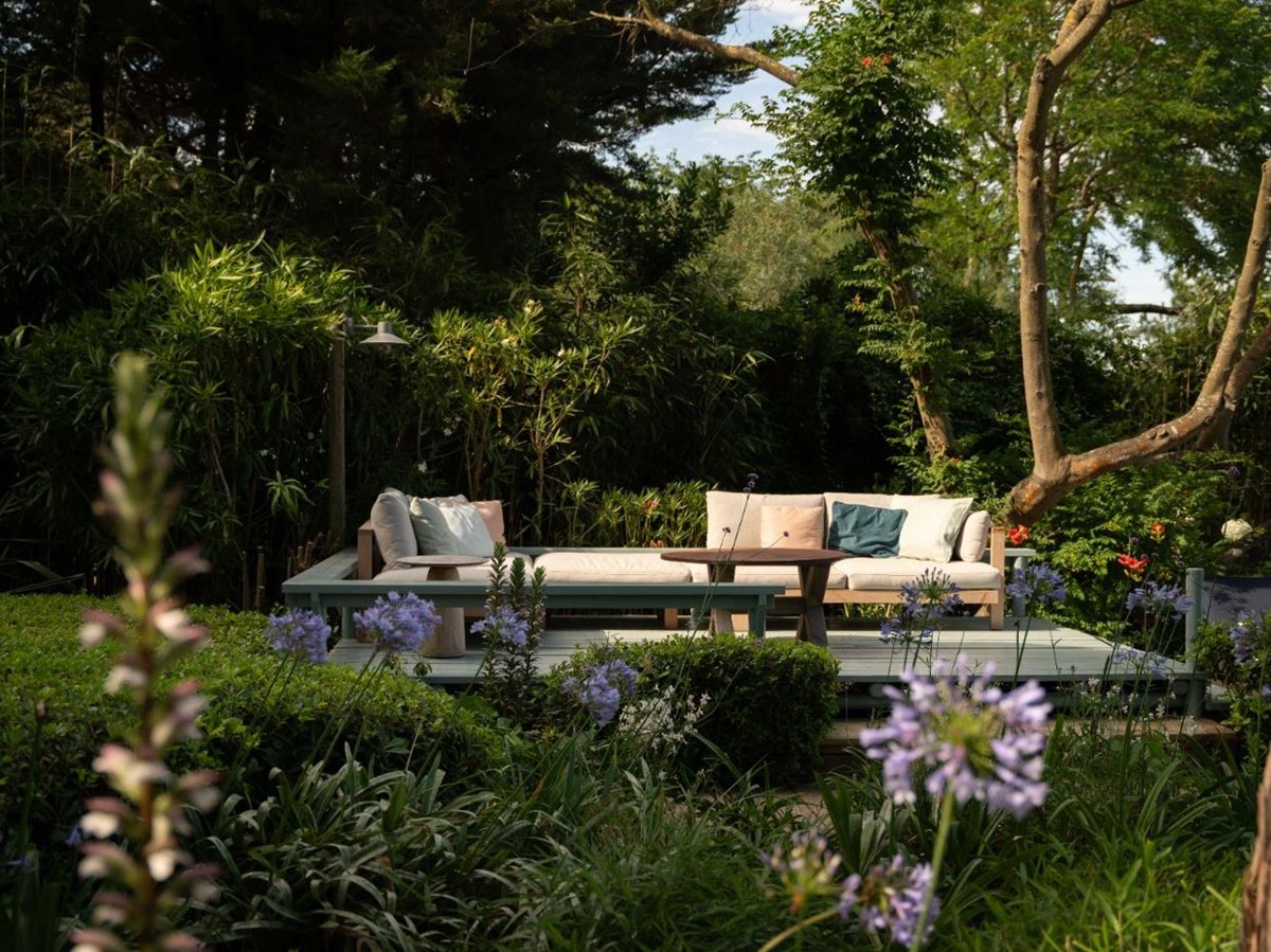 Outdoor Living at Villa Isabelle in South West France