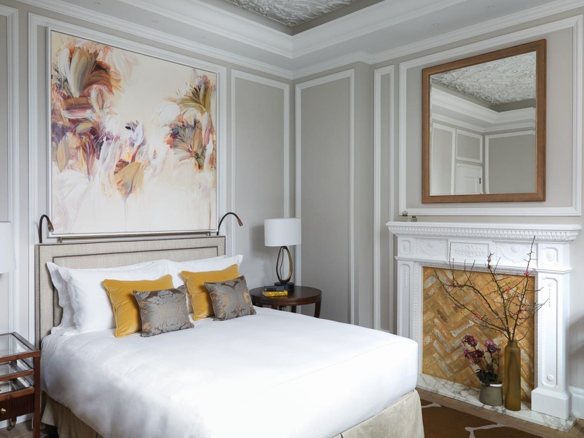 Guest room at the Belmond Cadogan Hotel in London