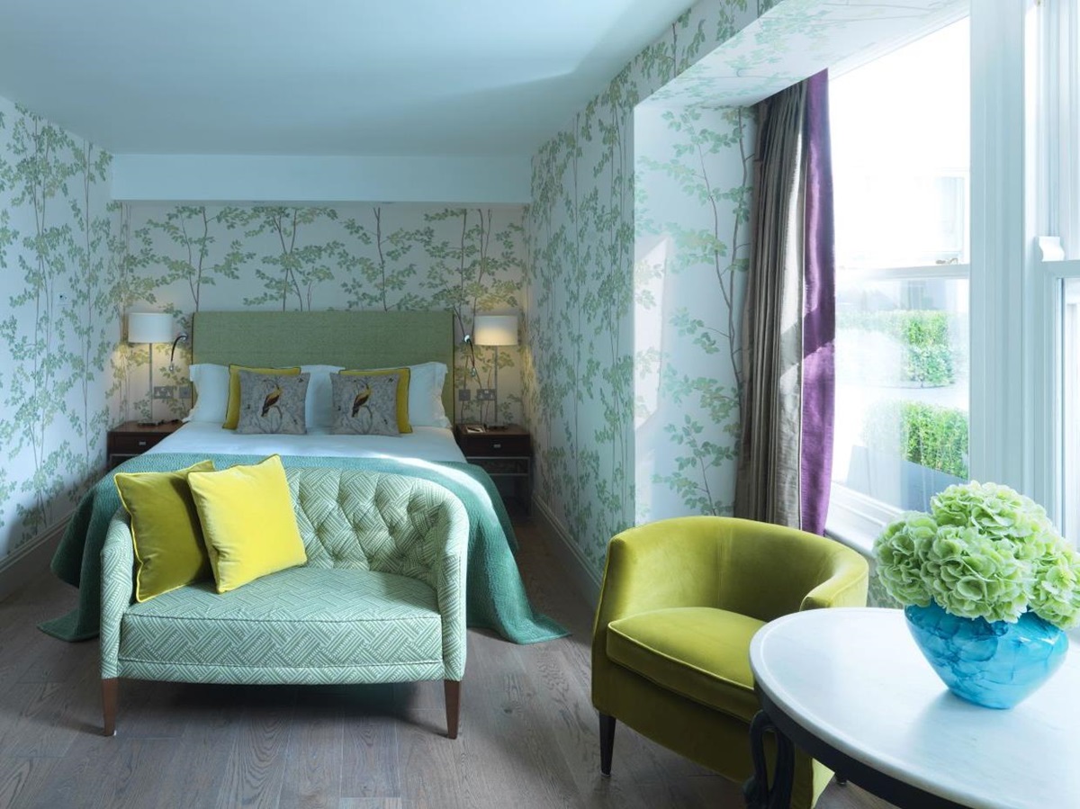 A suite at Brown's Hotel in London