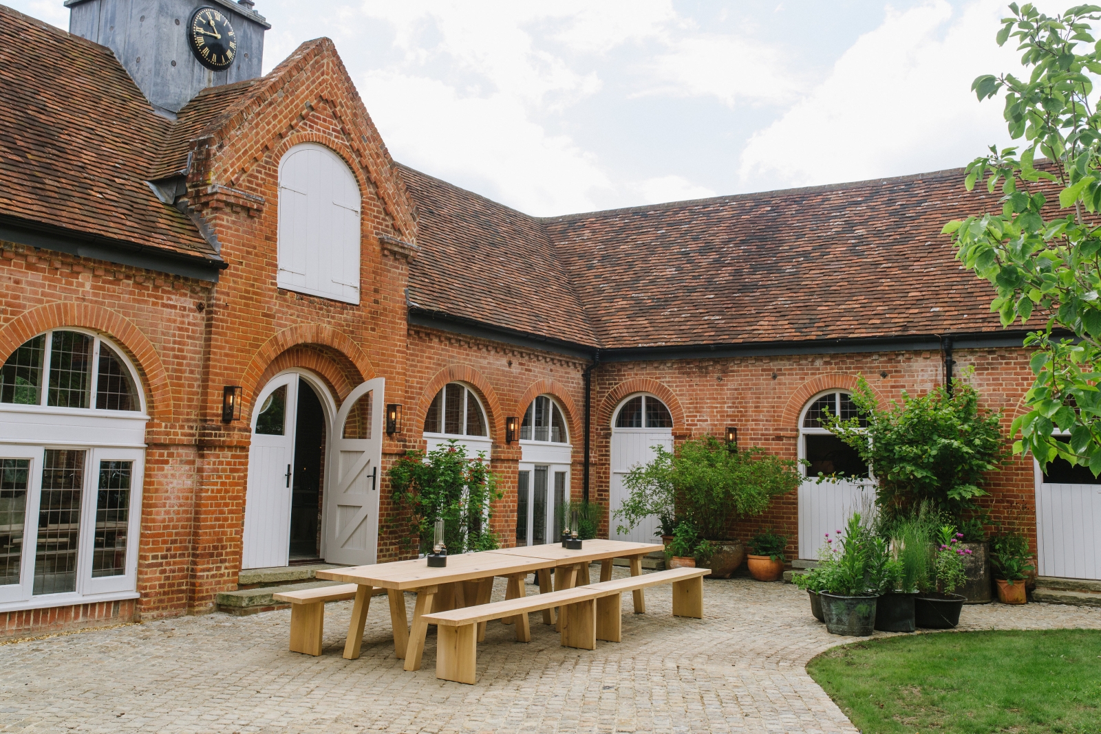 Outdoor dining at Heckfield Place in England
