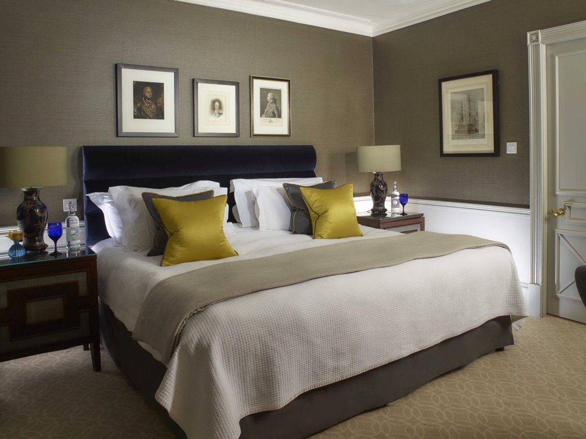 Lord Nelson Deluxe Suite at the Royal Crescent Hotel in Bath