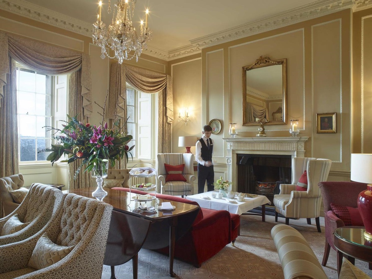 Drawing room and afternoon tea at the Royal Crescent Hotel in Bath