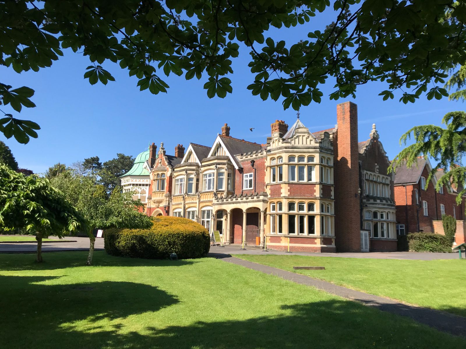 Exterior view of Bletchley Mansion (courtesy of Bletchley park Trust)