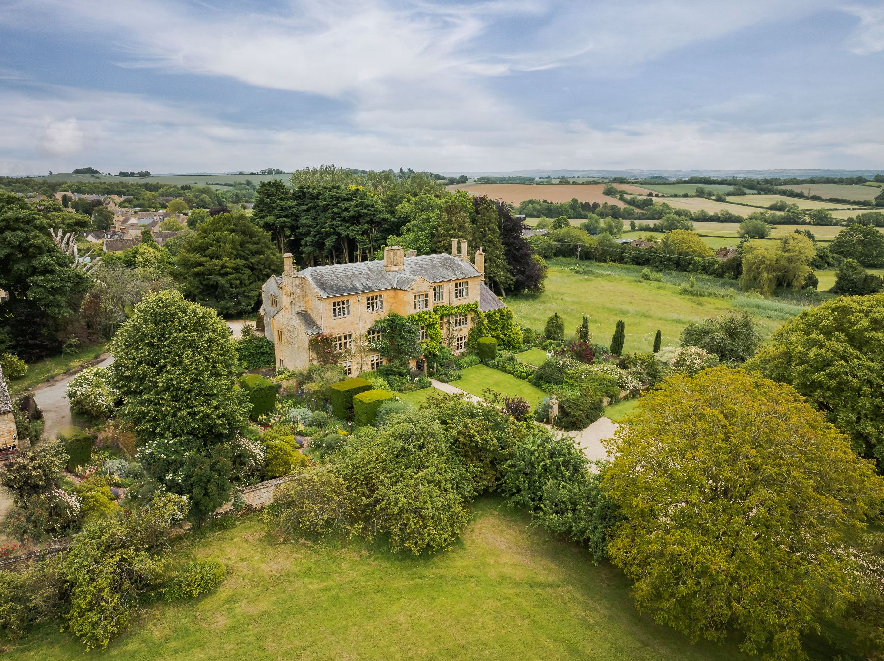 Aerial shot of Ivy Manor in the Cotswolds