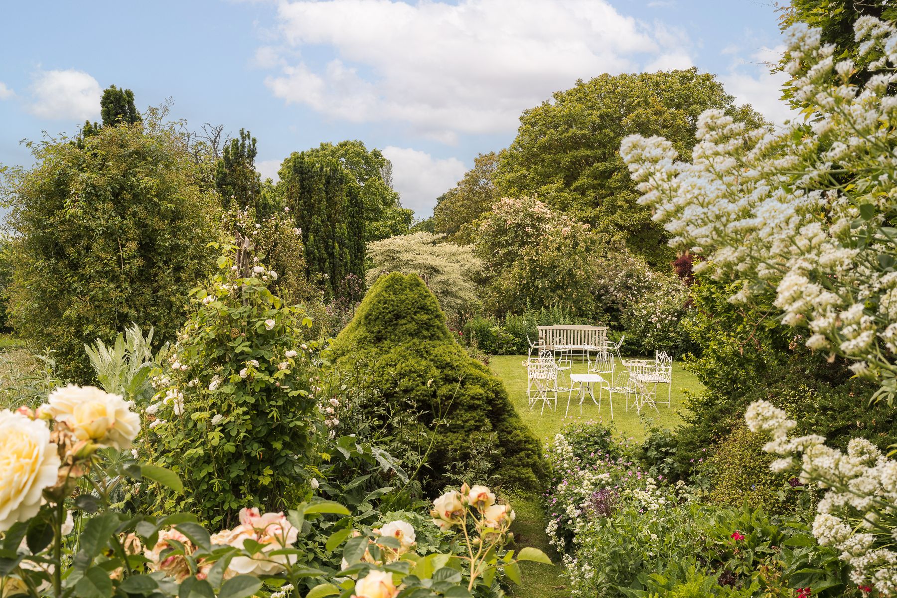 Outdoor seating at Ivy Manor in the Cotswolds