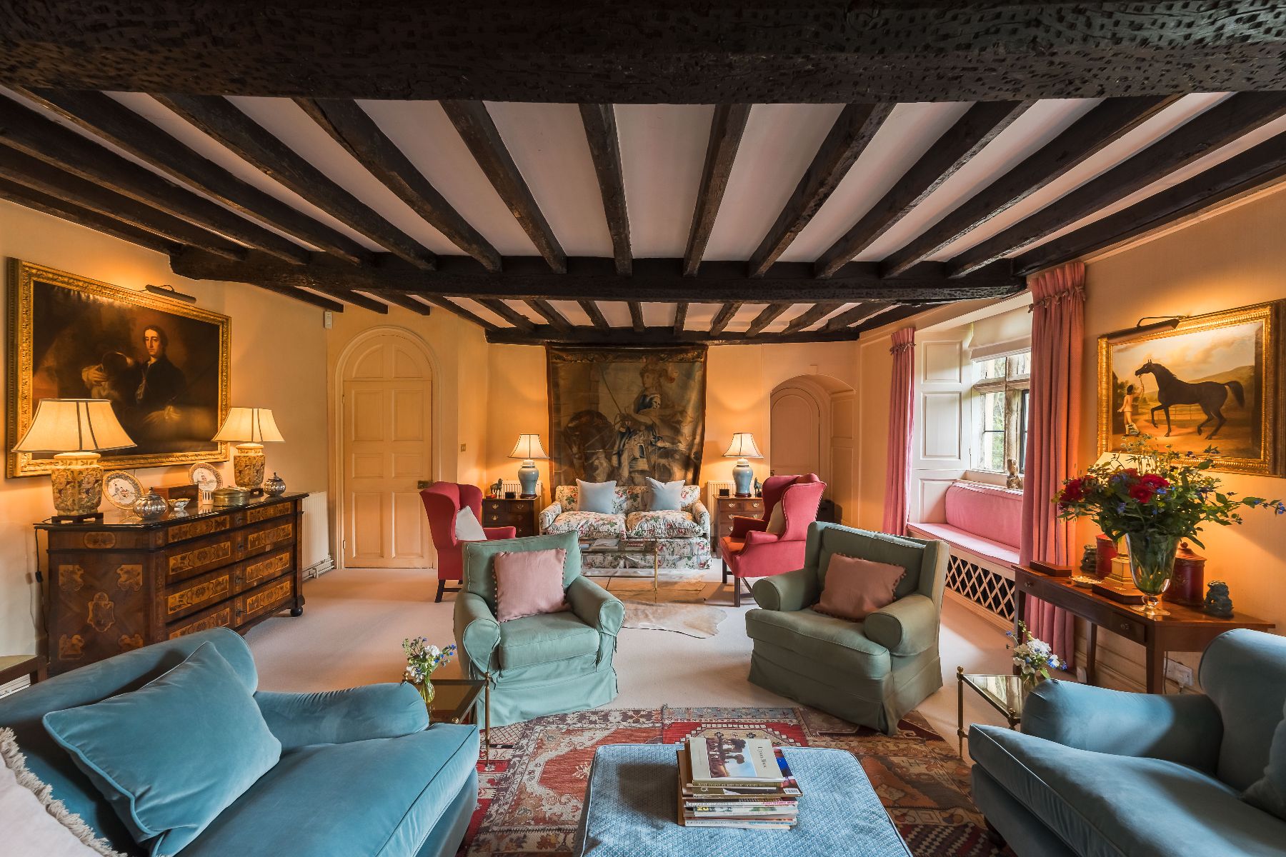 Sitting room at Ivy Manor in the Cotswolds