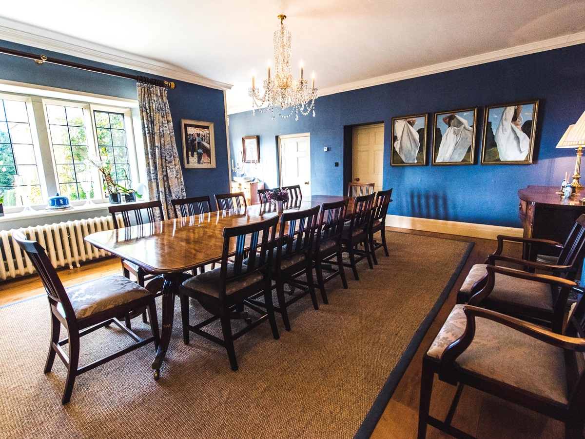 Dining room in Manor in the Rissingtons, Cotswolds