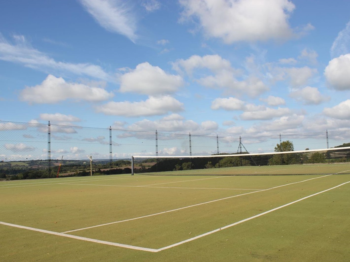 Tennis courts at Manor in the Rissingtons in the Cotswolds