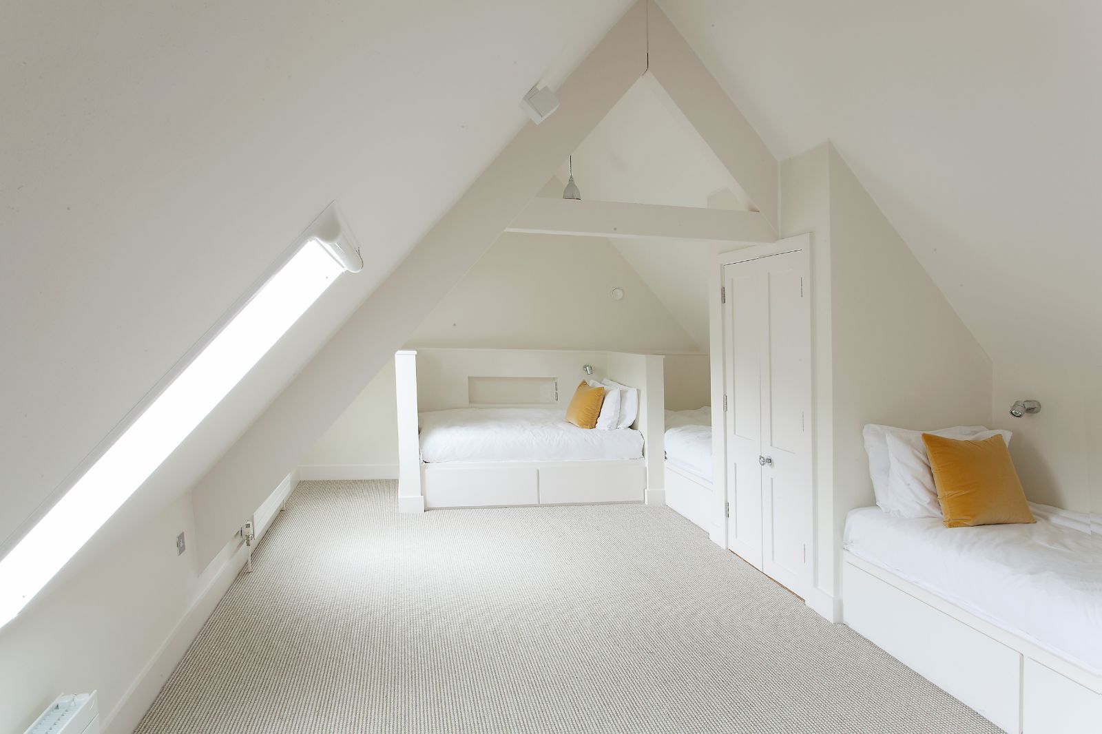 Bedroom with bunk beds at Woodstock Lodge