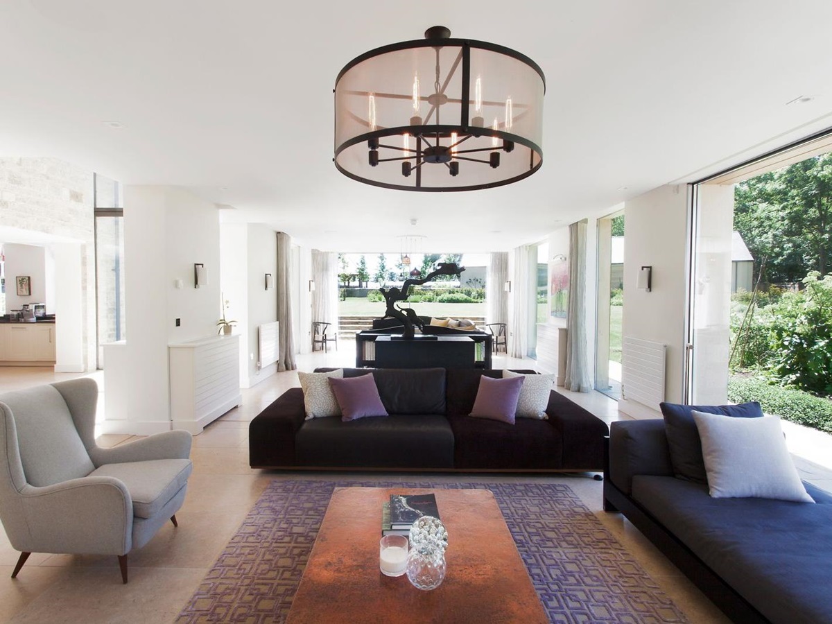 the living room at woodstock lodge