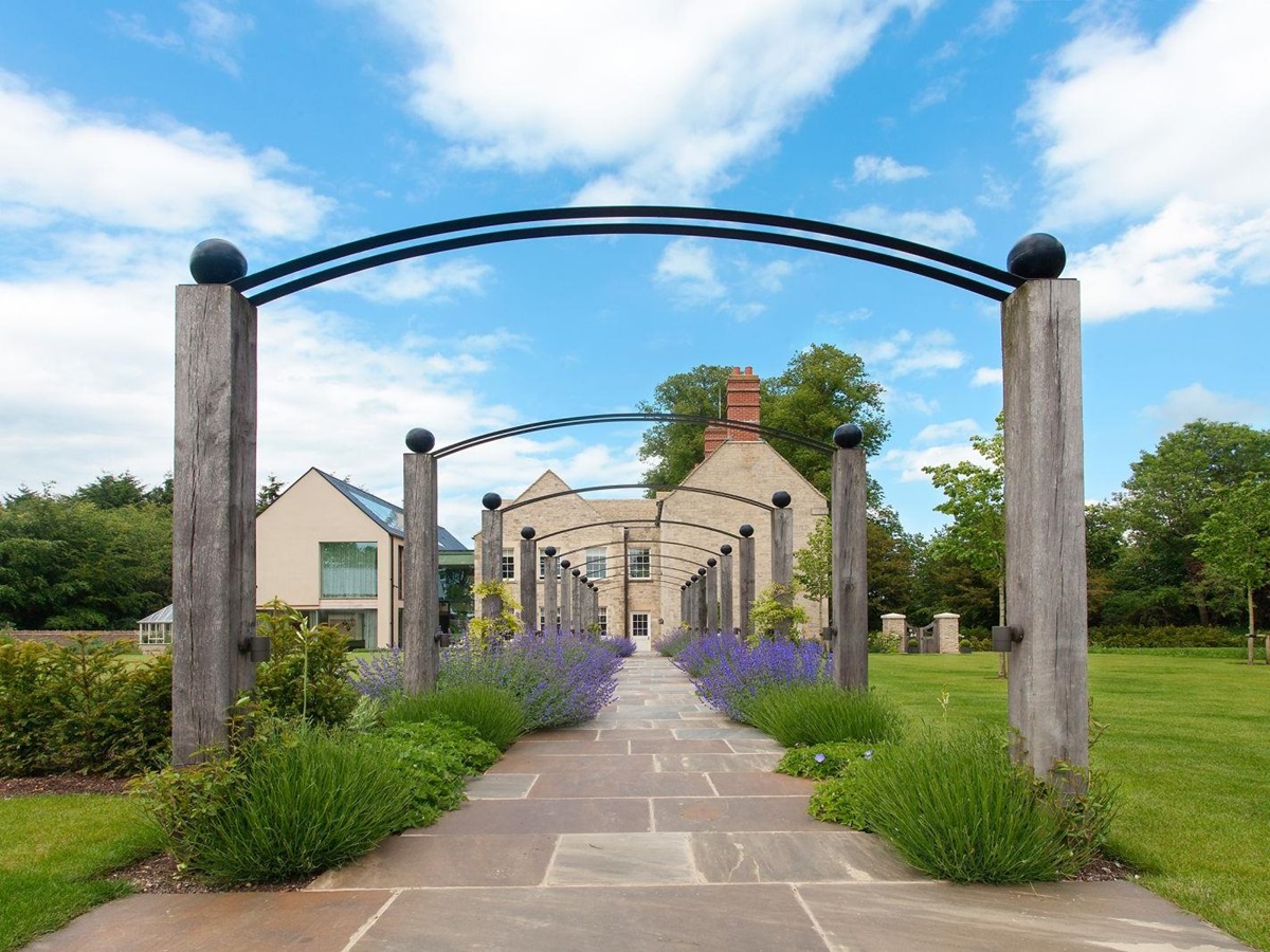 the driveway at the villa