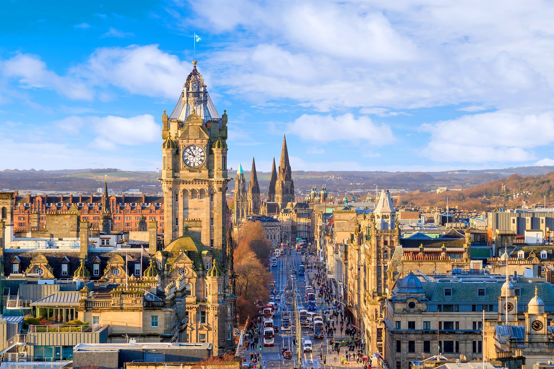 View of the Edinburgh skyline