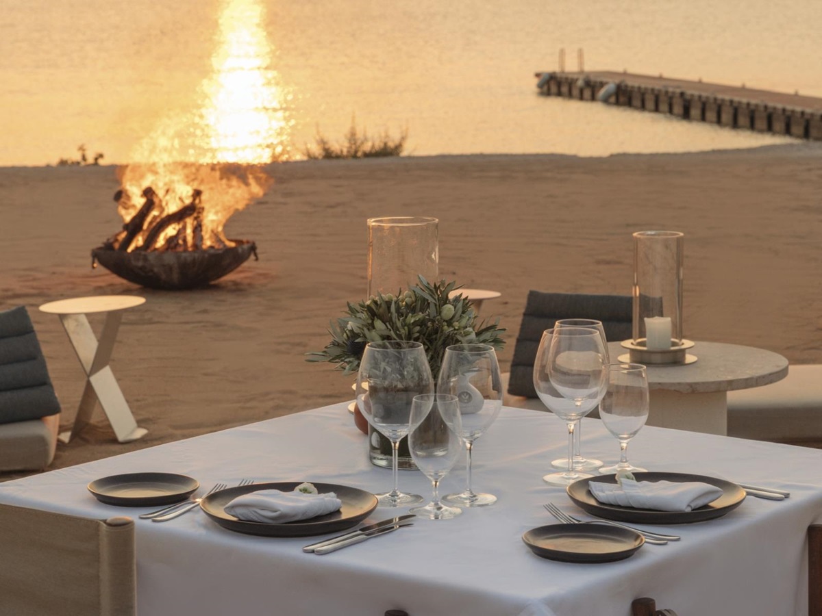 Private dinner on the beach