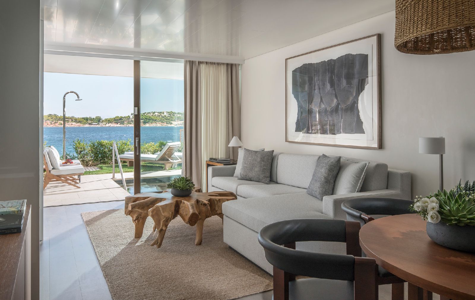 Garden suite at the Four Seasons Astir Palace Athens