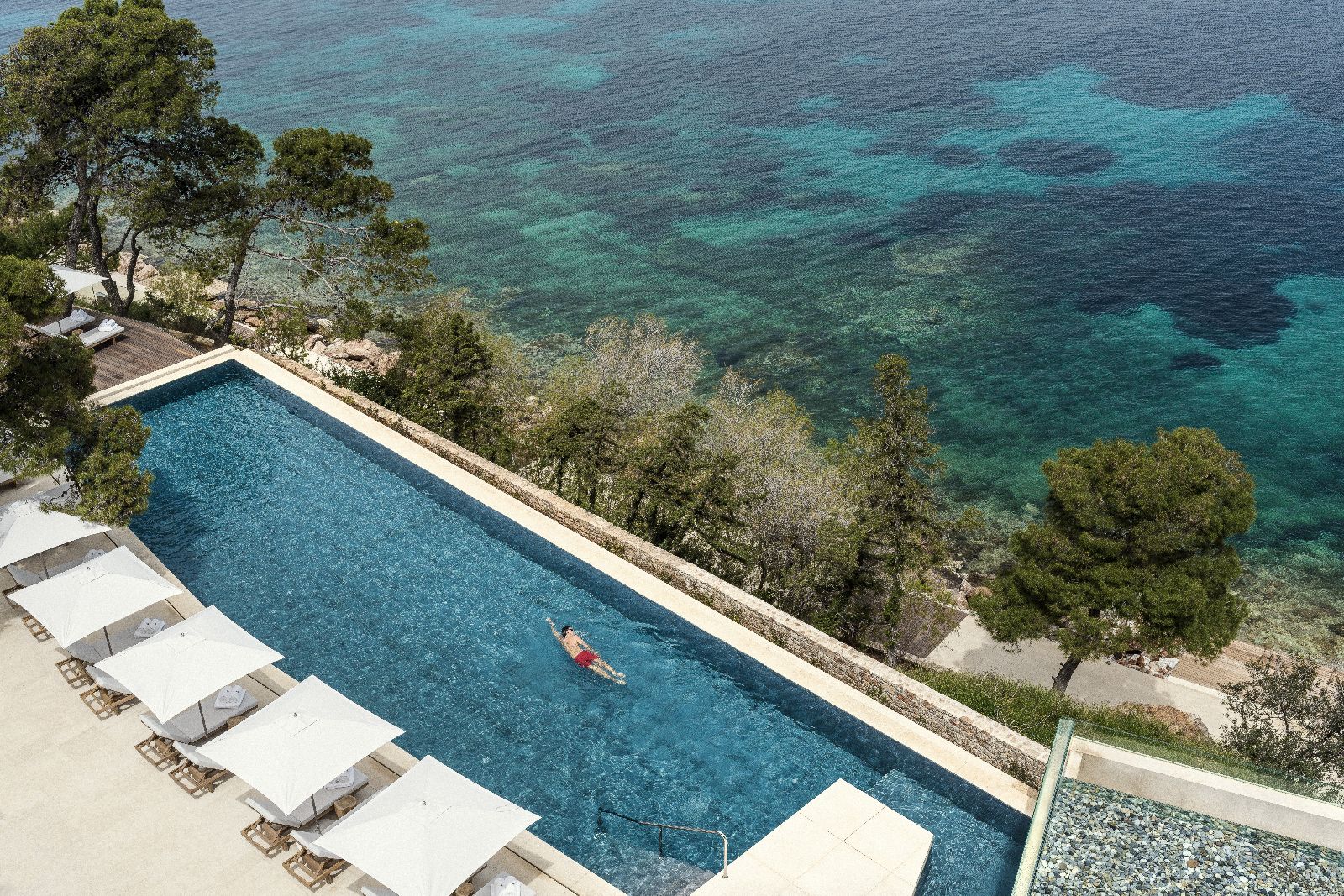 Swimming pool at the Four Seasons Astir Palace Athens