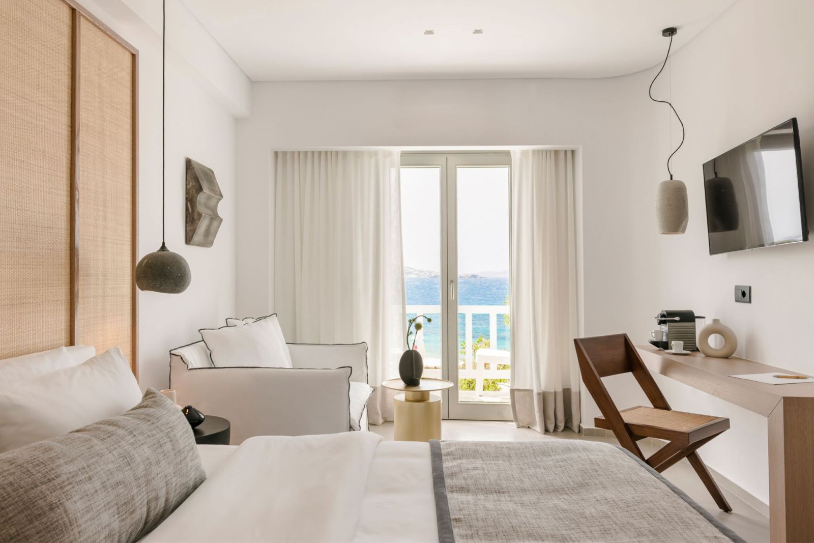 Guest suite bedroom at Grace Mykonos