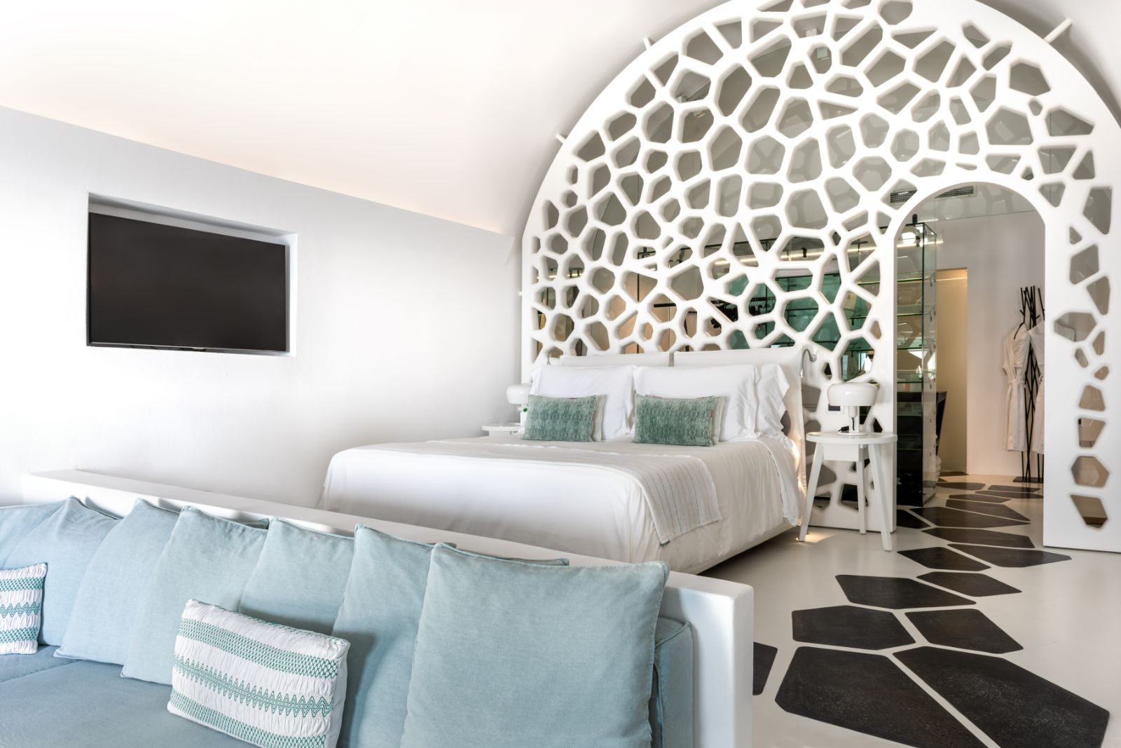 Guest bedroom at Grace Santorini