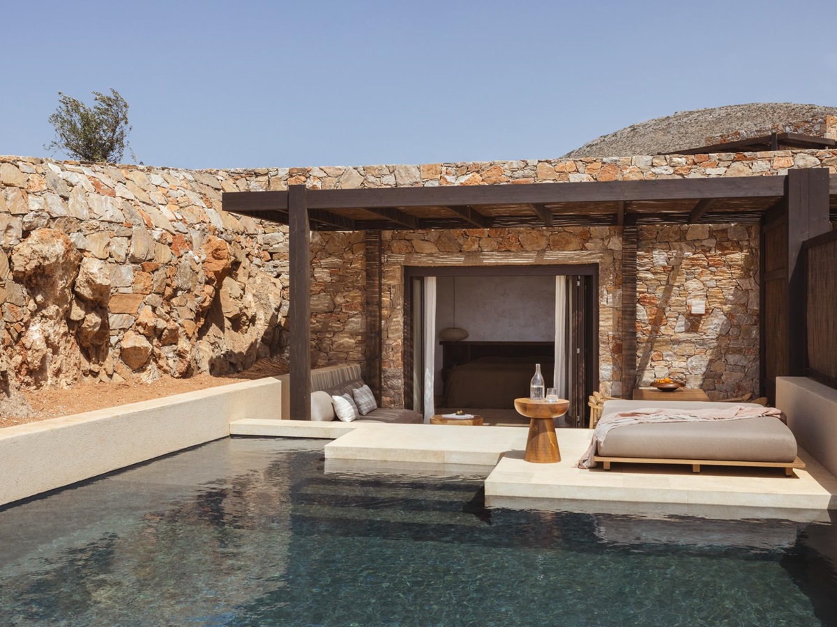 Suite swimming pool at Gundari luxury resort in Greece